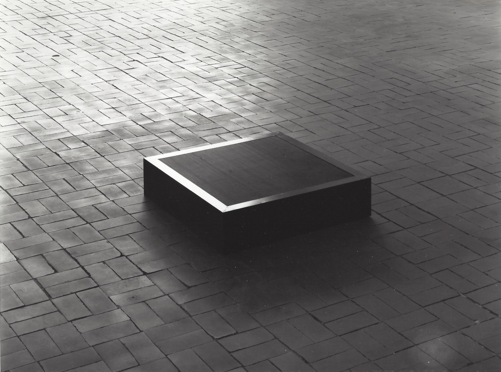 Sans titre (Pedestal), 1987